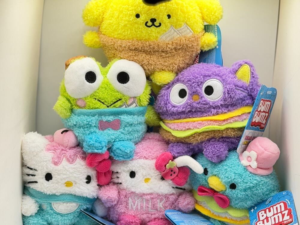 Bum Bumz Hello Kitty Food Truck Set of 6 NEW!!